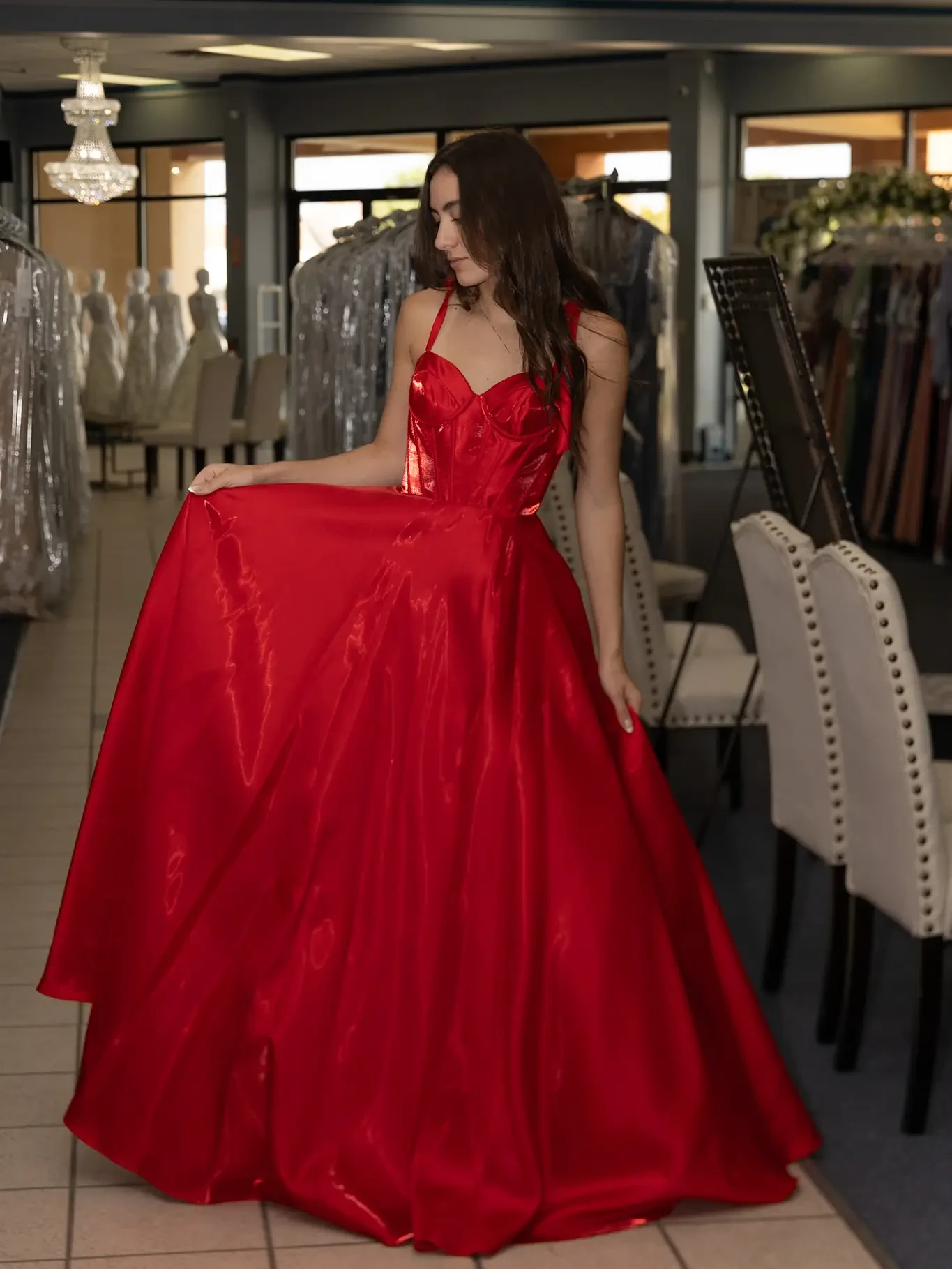 Crown-Worthy Savings: HOCO Court Members Get 20% Off. Mobile Image