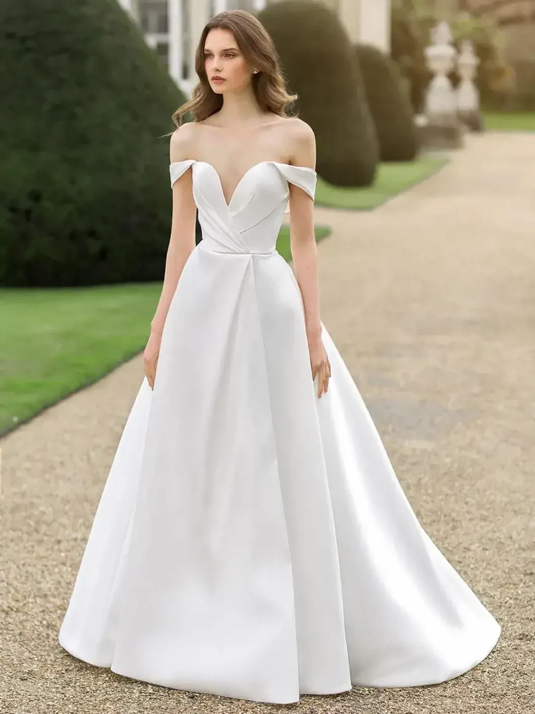 Enzoani Trunk Show Main Image